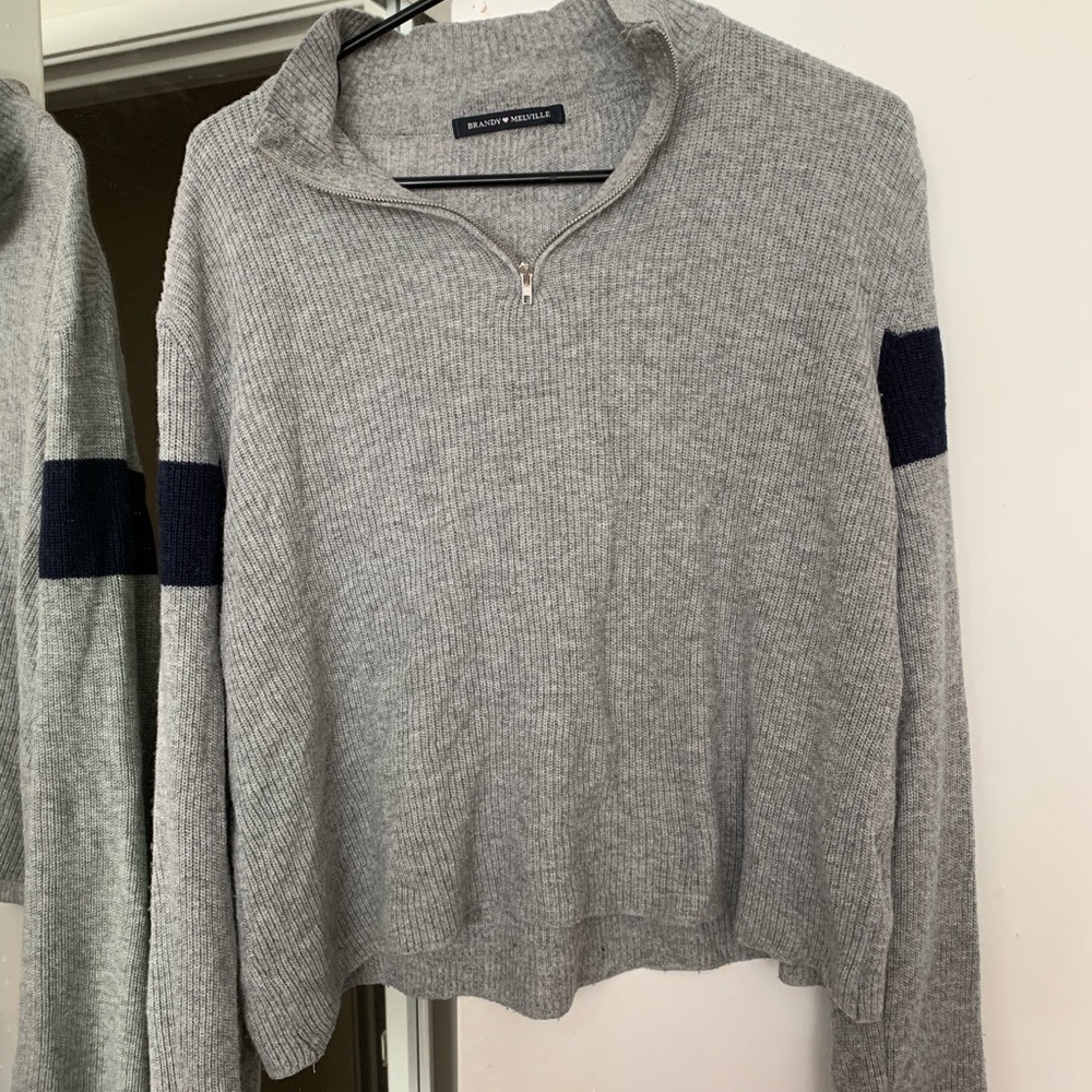 Brandy Melville Zip Up Thin Crop Sweater